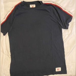 Abercrombie & Fitch T-shirt
